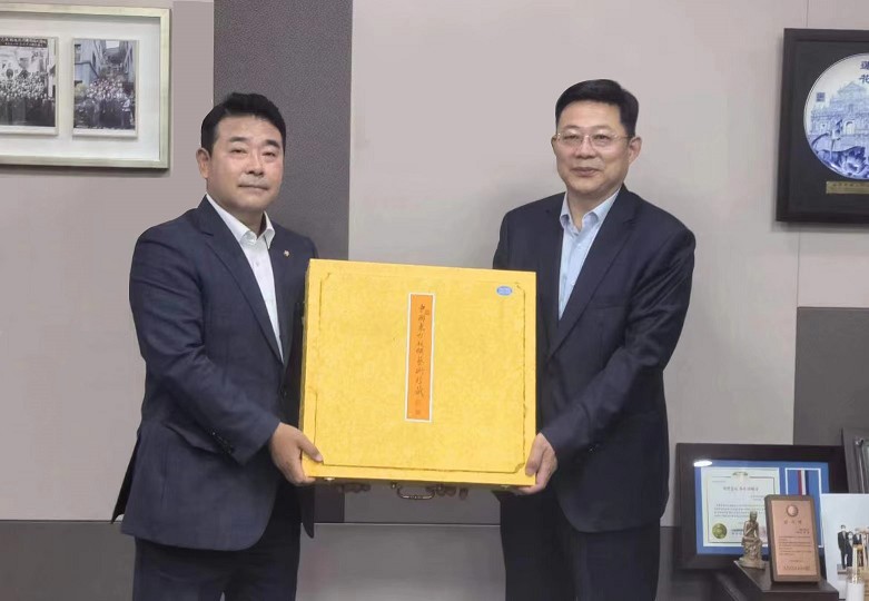 張乃文在韓拜訪(fǎng)國會(huì )議員、國會(huì )預決算特別委員會(huì )干事樸釘并走訪(fǎng)格羅唯視總部