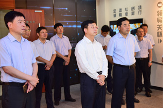 曹路寶專(zhuān)題調研悅達集團改革發(fā)展情況